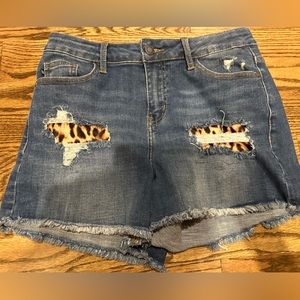 Judy Blue Leopard patch shorts